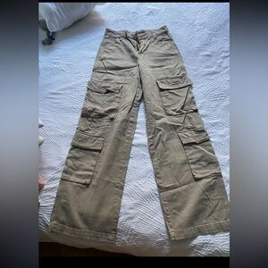 H&M Divided Beige Cargo Pants